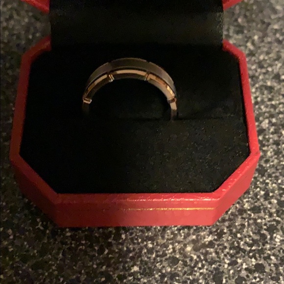 Wedding band - Picture 2 of 3